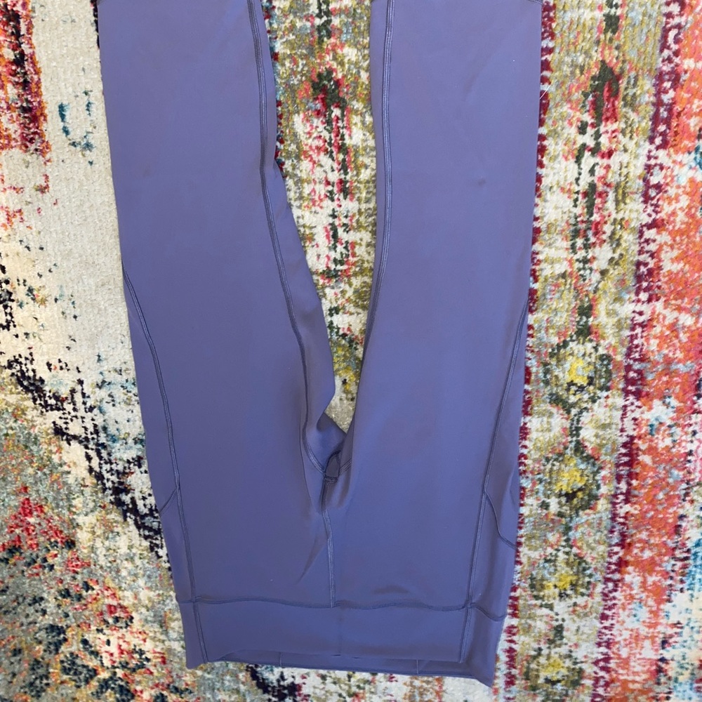 LULULEMON PURPLE ALIGNS